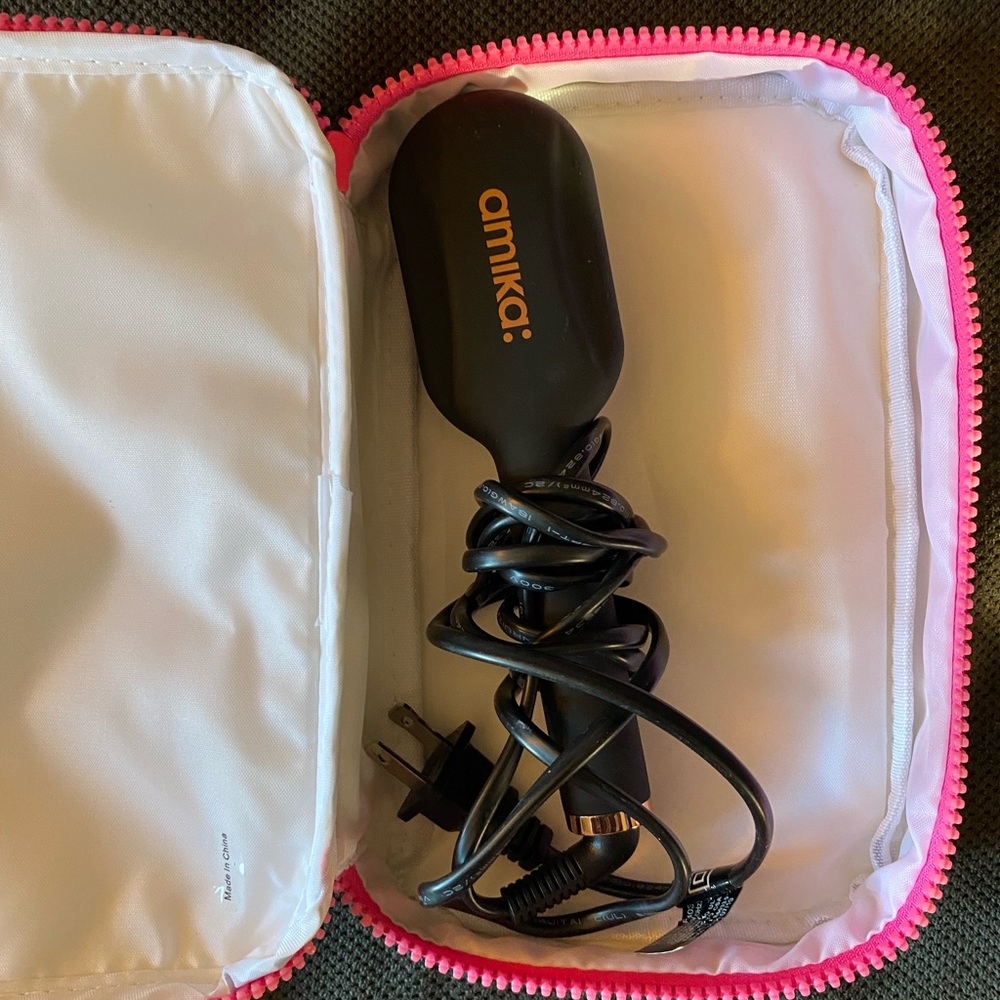 Anika mini straightener brush and case